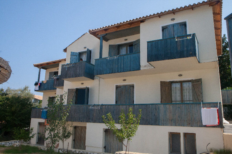 Iris Lefkada City