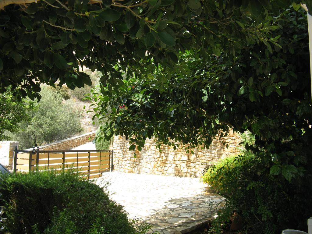 Danais Villa *