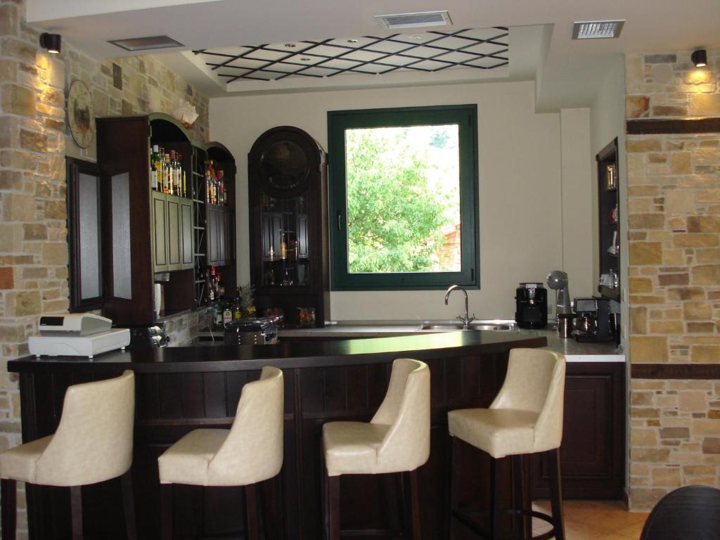 Evzin Hotel Loutraki (Pella)