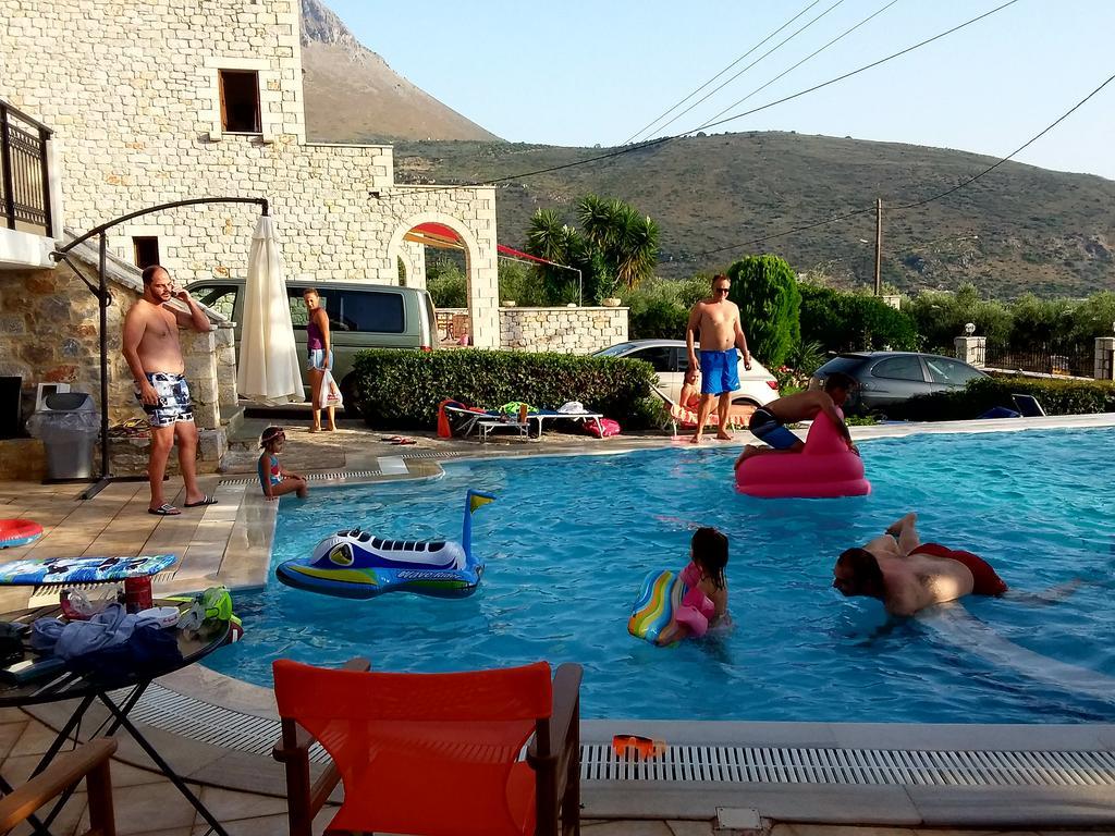 Foivos 2 Hotel 2*