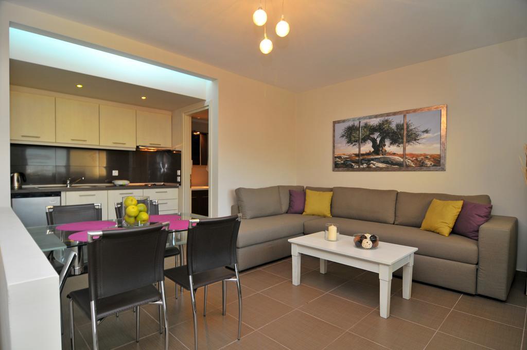 Aparthotel Ntinas Filoxenia &