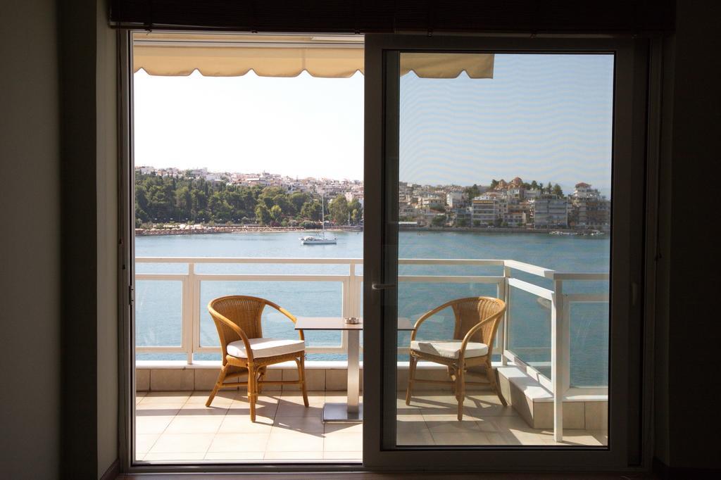 Seafront * Chalkida