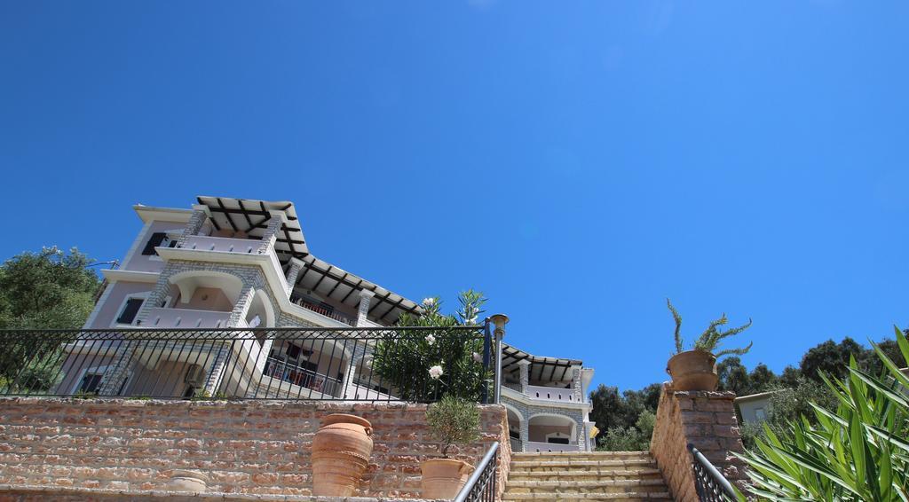 La Scala Apartment Parga