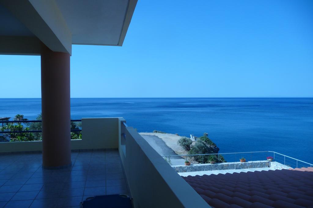 Voukelari Guest house