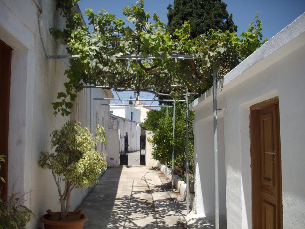 House Roussa Ekklisia Holiday home