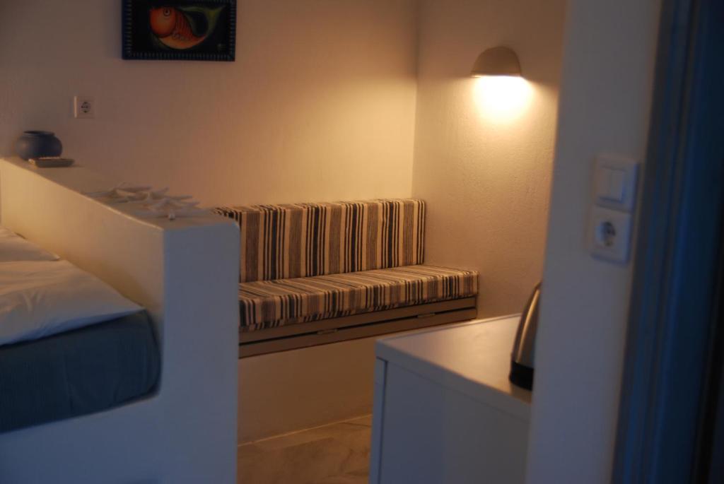 Kelly's Chrisi Akti (Paros)