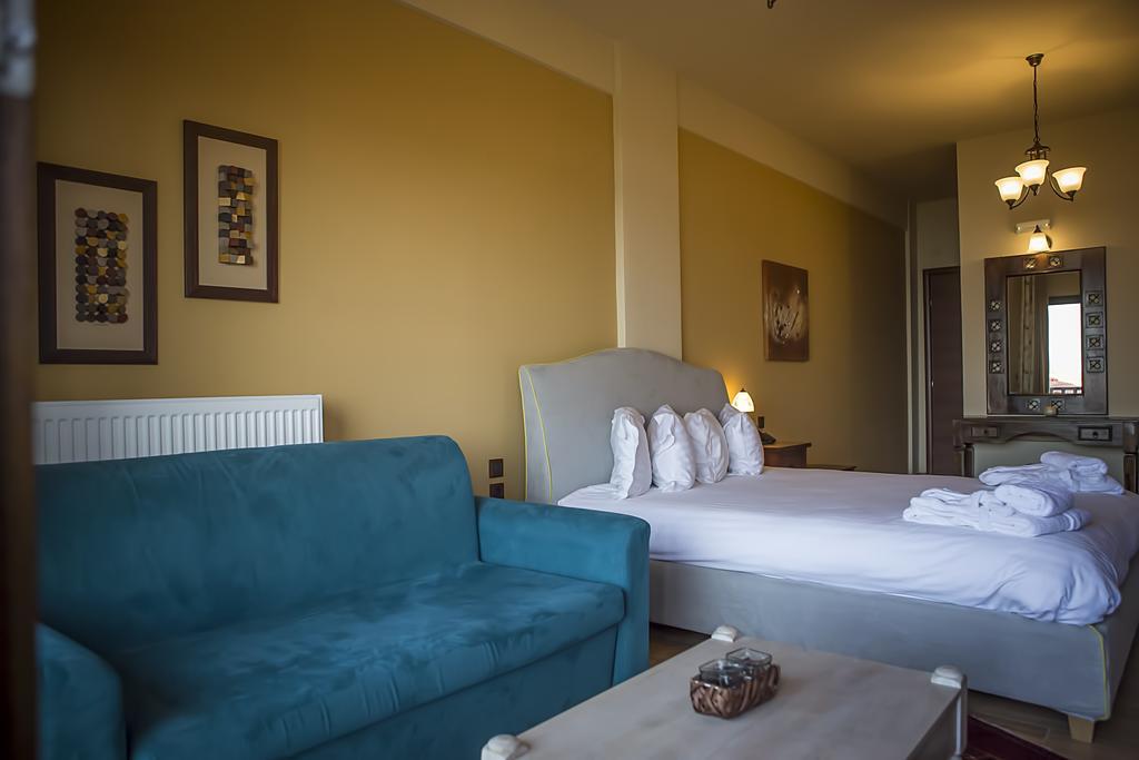 Pandion Luxury Boutique Hotel & Suites With Spa