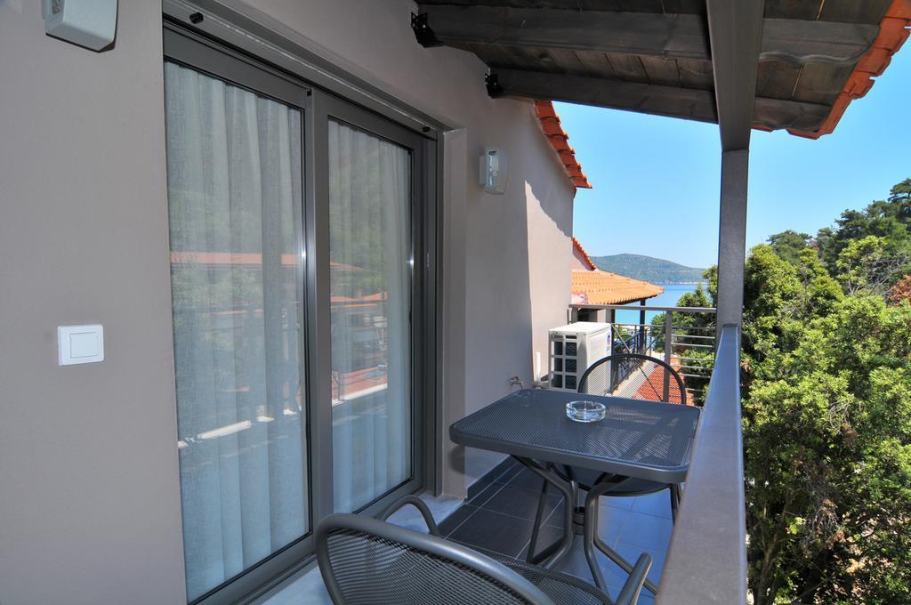 Aparthotel Ntinas Filoxenia & 4*