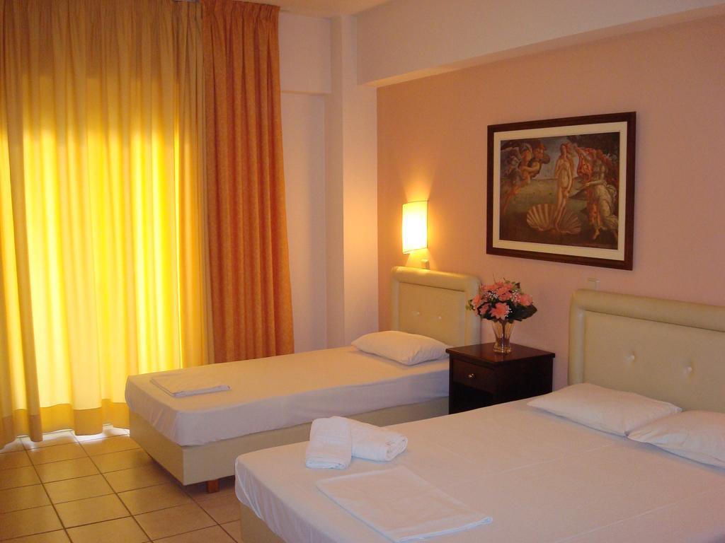 Ilion Hotel 2*