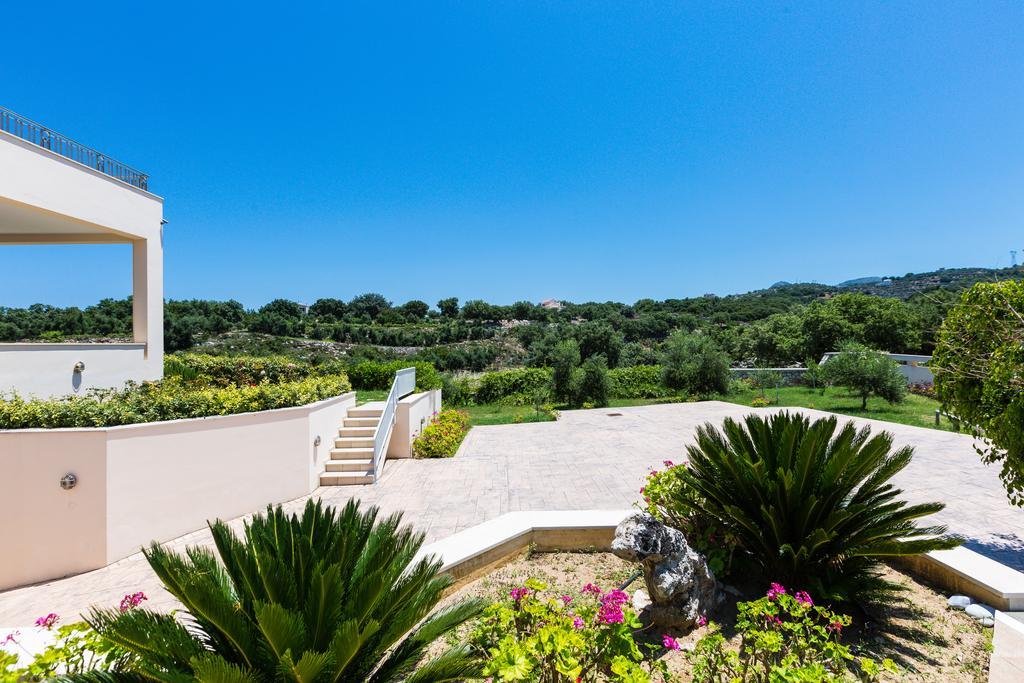 Villa Ianthos *