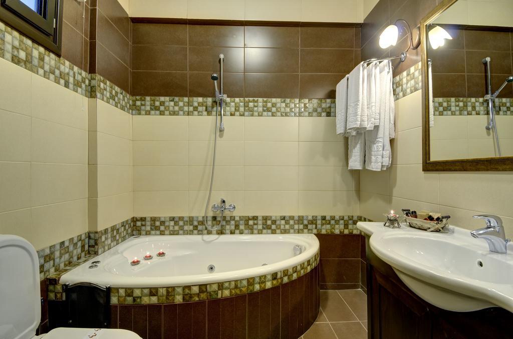 Naiades & Conference Hotel