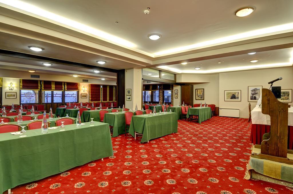 Hotel Naiades & Conference 4*