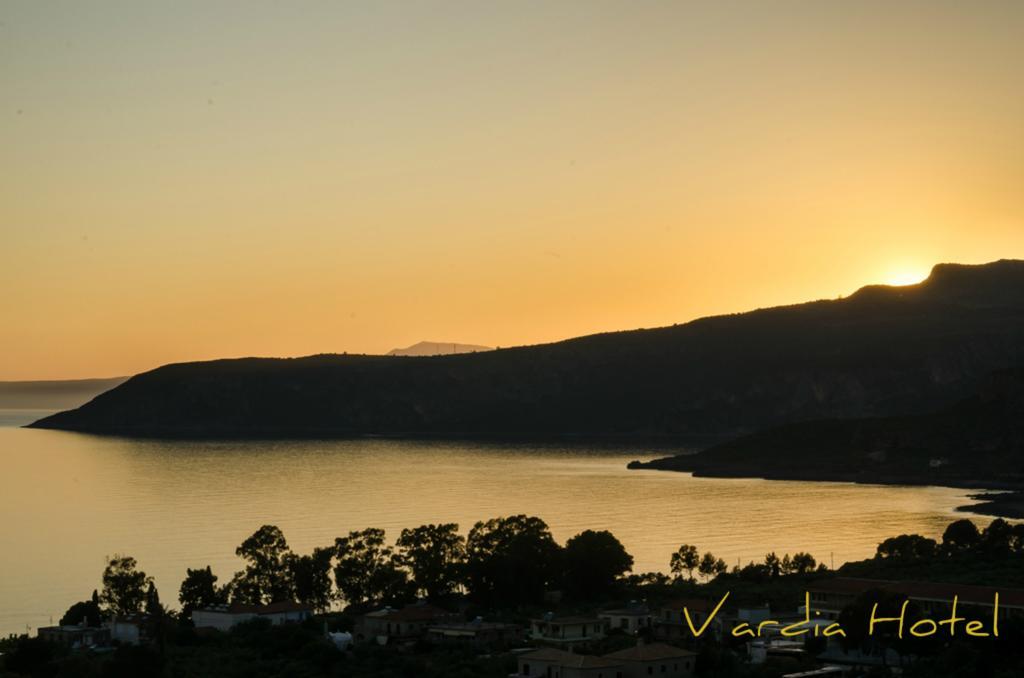 Vardia Hotel 2*