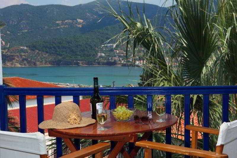 Aperitton 3*