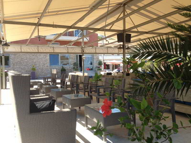 Astros Boutique Hotel 3*