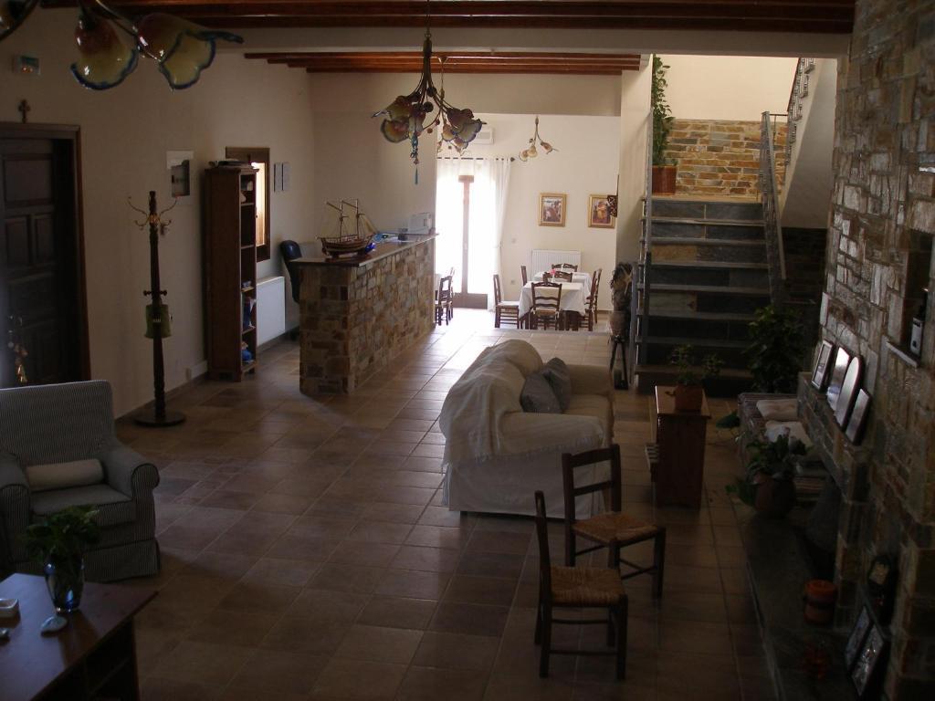 Mylos Hotel