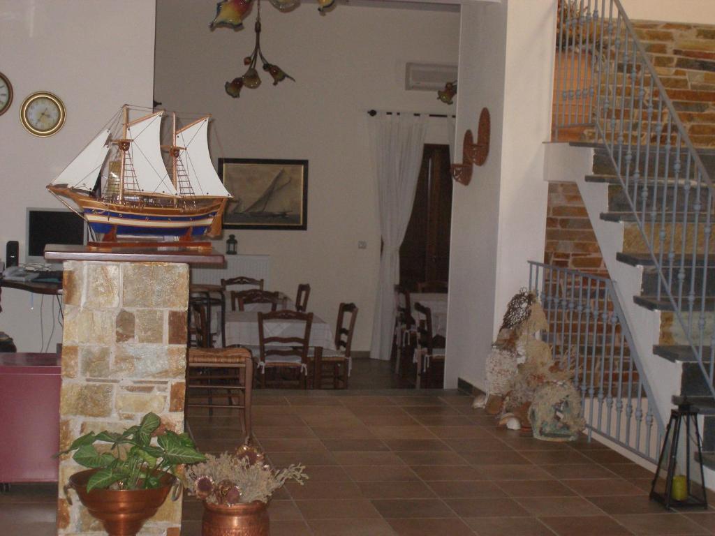 Mylos Hotel 3*