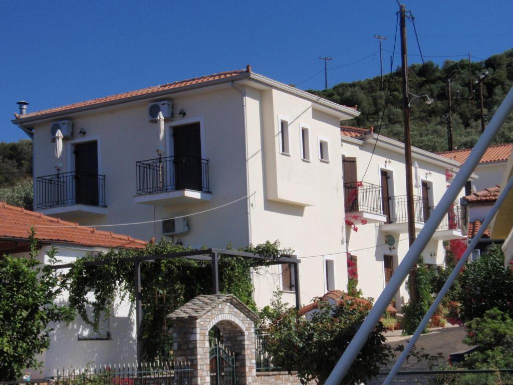 Mylos Hotel