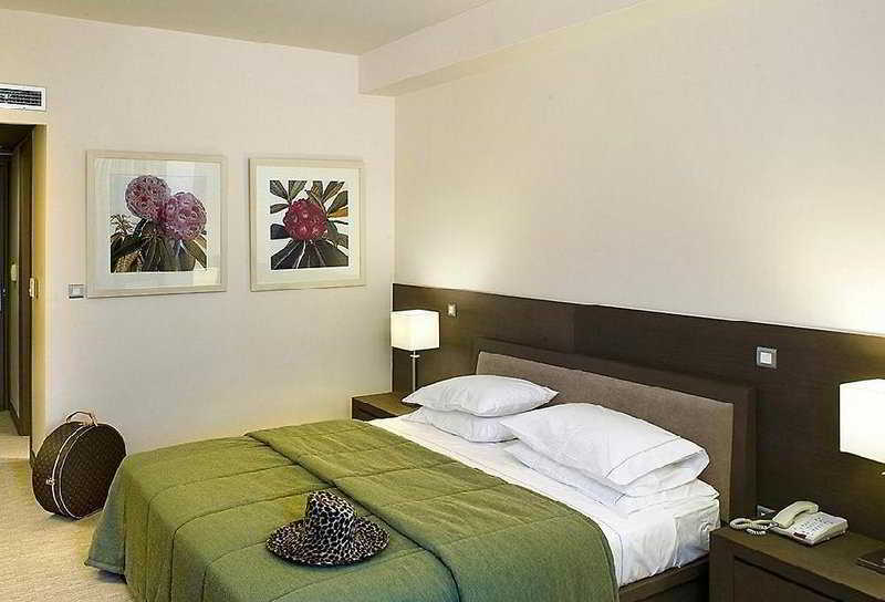 Amalia Hotel 4*