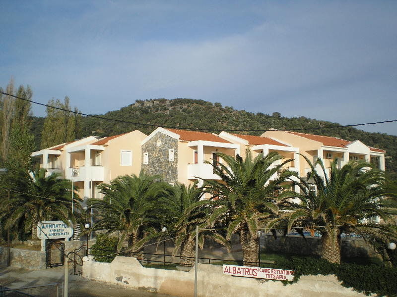 Apollon Aparthotel 3*
