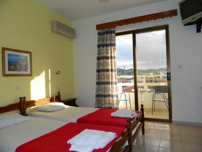 Roseberry Aparthotel