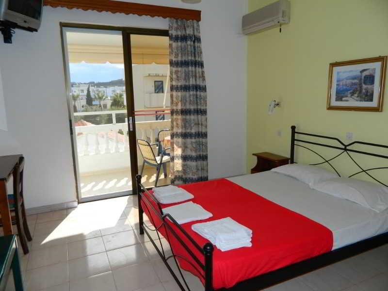 Aparthotel Roseberry Faliraki
