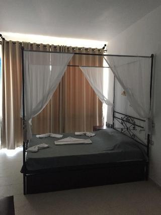 Chrysa Hotel