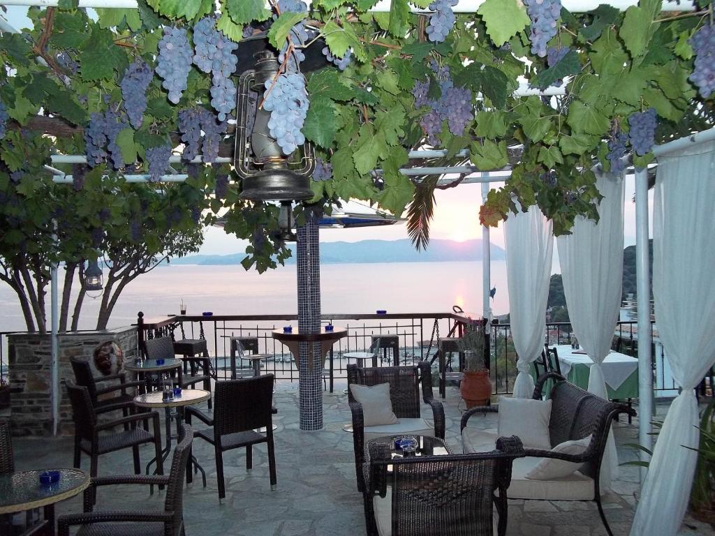 Aegean Wave - Faros 3*