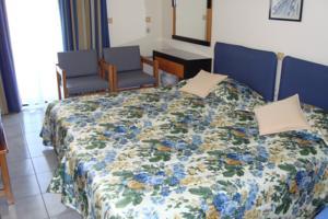 Hotel Athina 2*