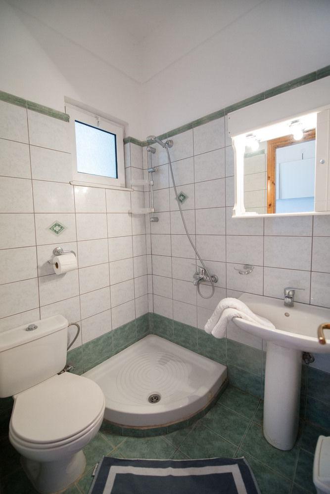 Bella Casa Studios Apartment