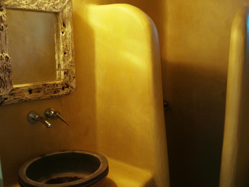 Almyra Yellow *