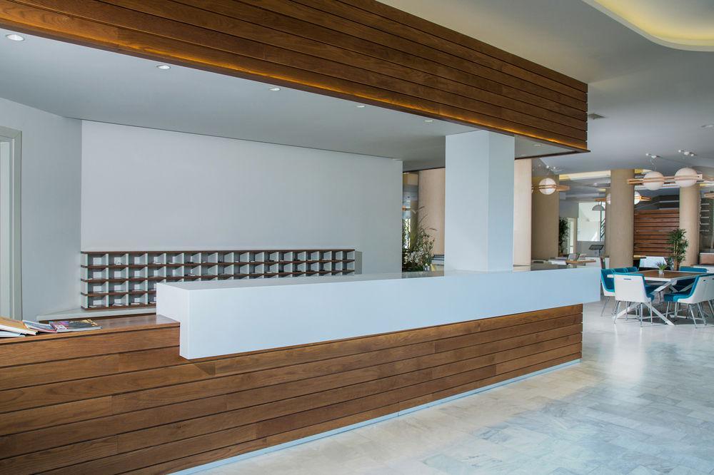 Hotel San Panteleimon 4*