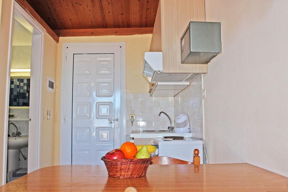 Castello Bianco Aparthotel 3*