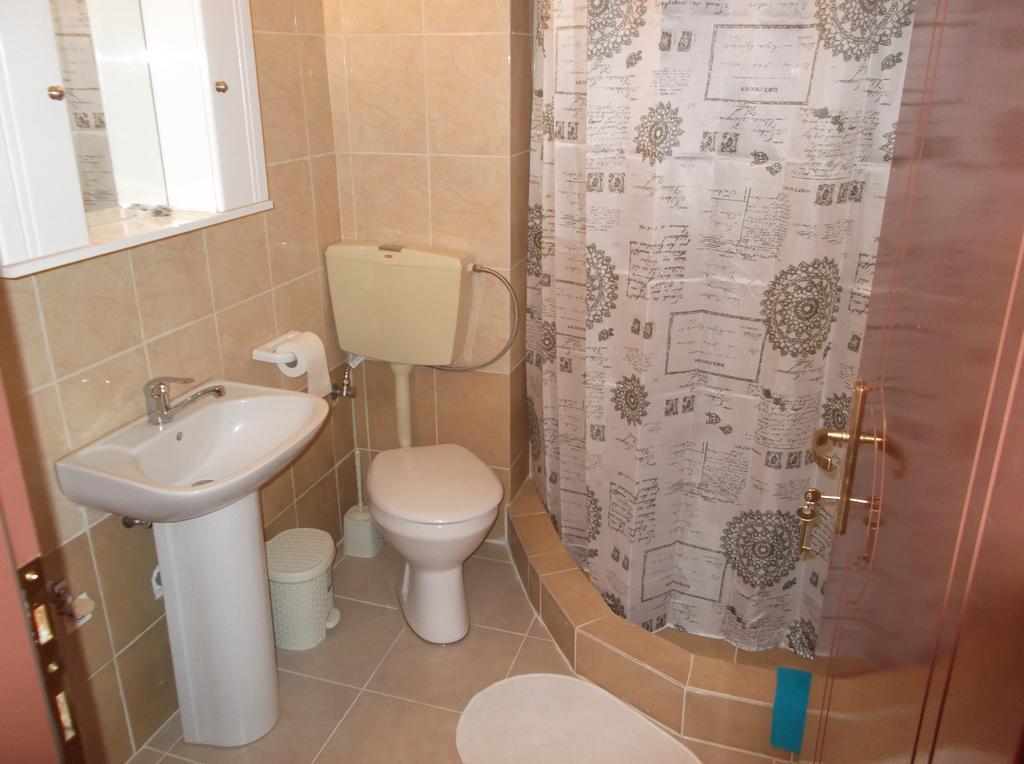 Apartment Hany's Nea Moudania