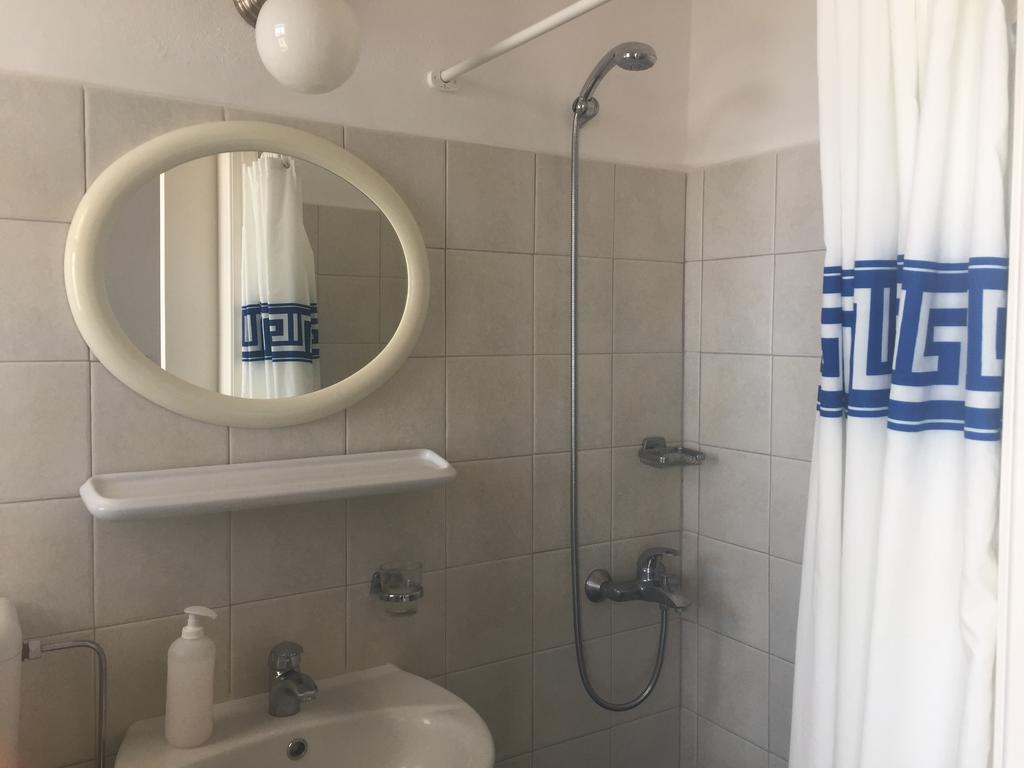 Anna's * Piso Livadi
