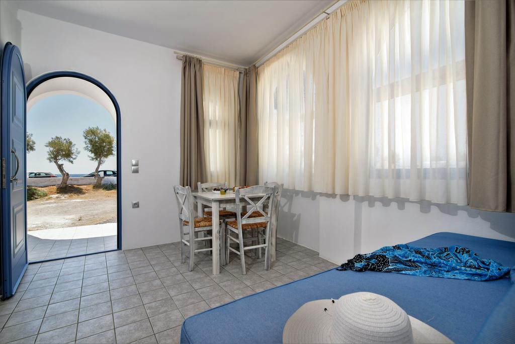 George Santorini Villa *