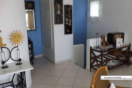 Amoni Sea View Maisonette *