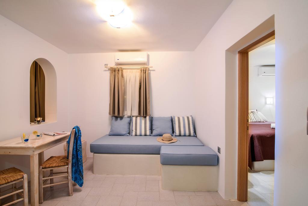 Villa George Santorini Perivolos (Santorini)