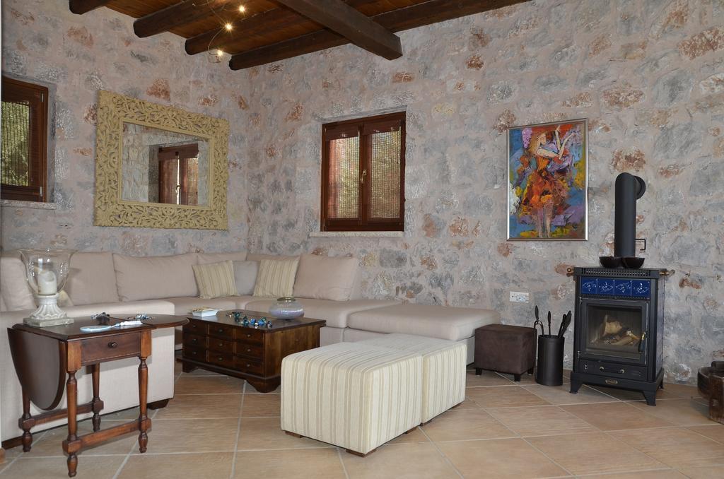 -perfect For Vacations Holiday home Poulithra