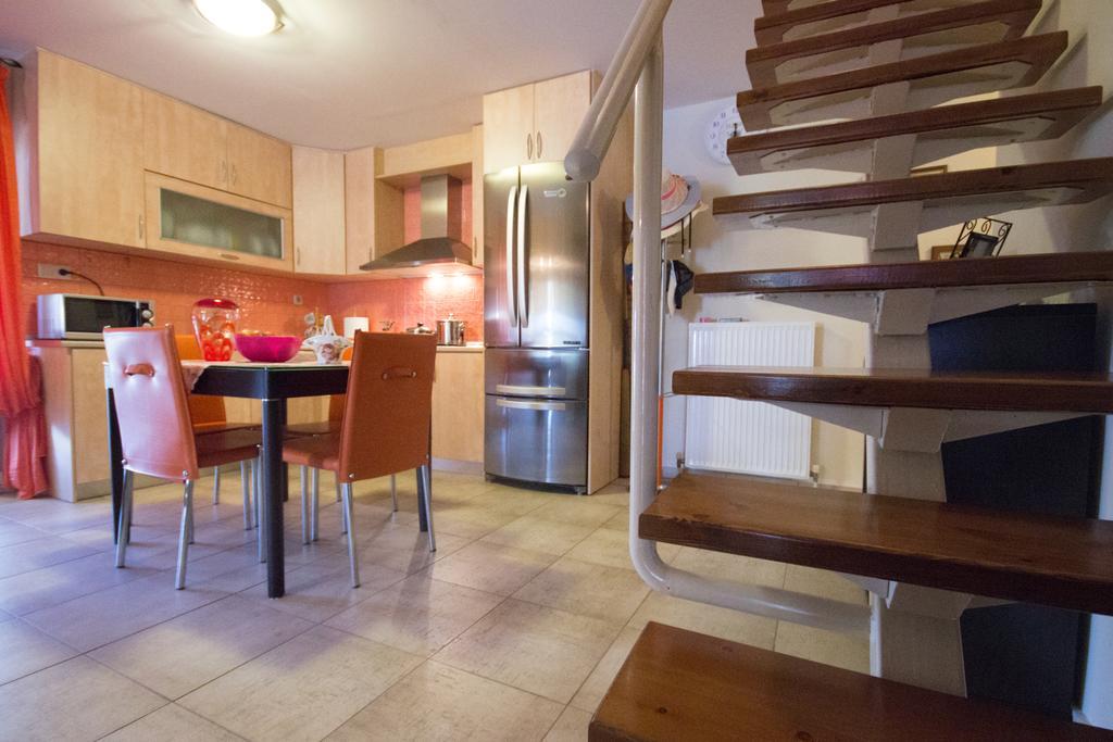 George And Mary's House Apartment *