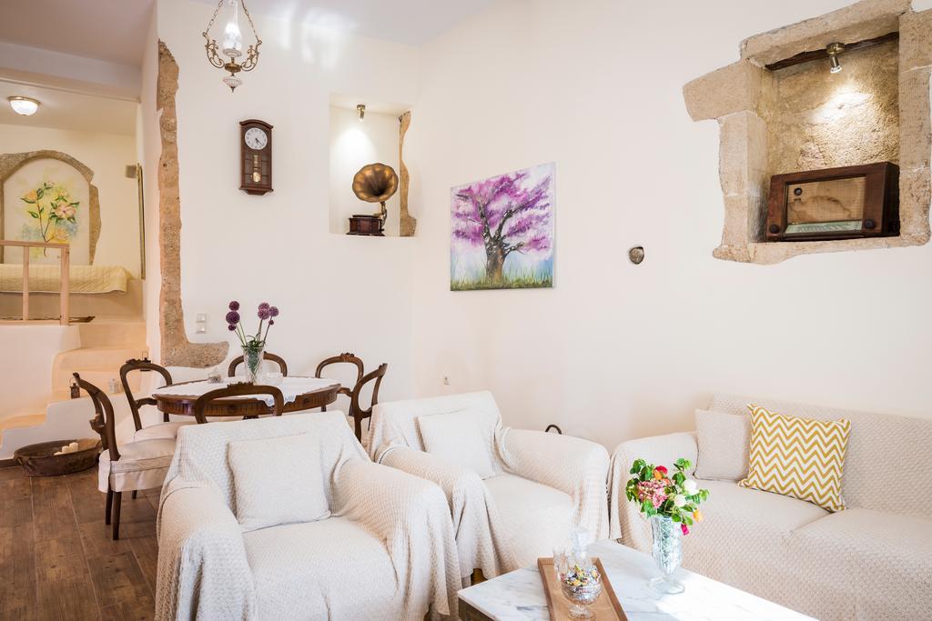 Casa Ermioni Stone House Holiday home *