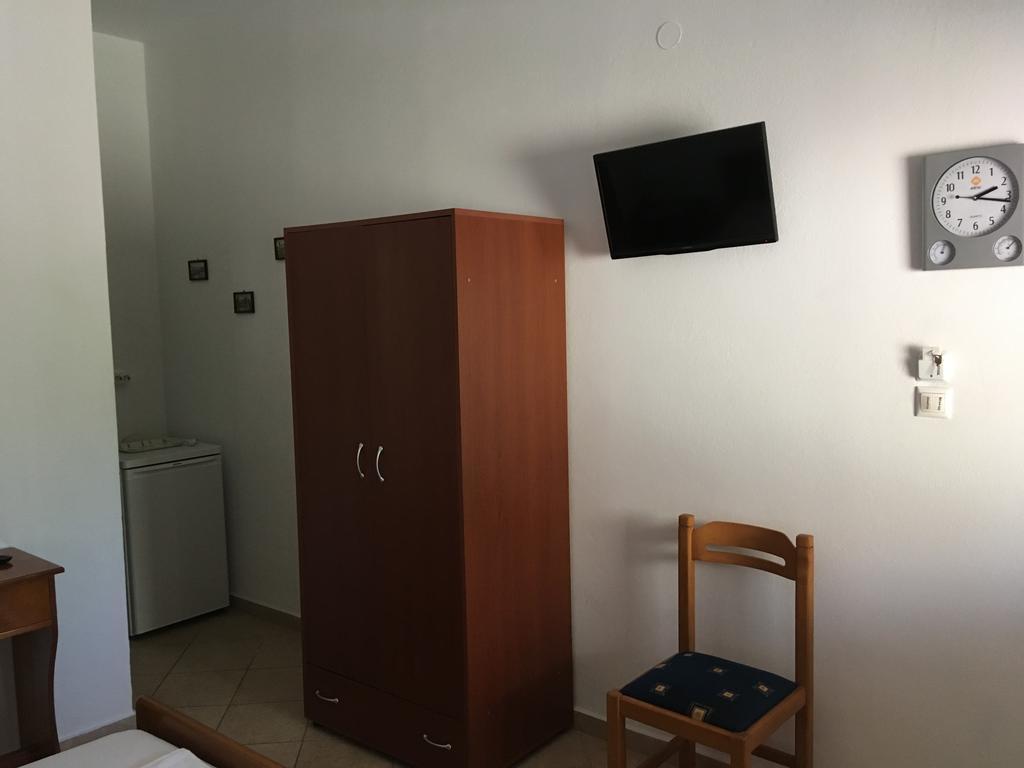 Anna's House