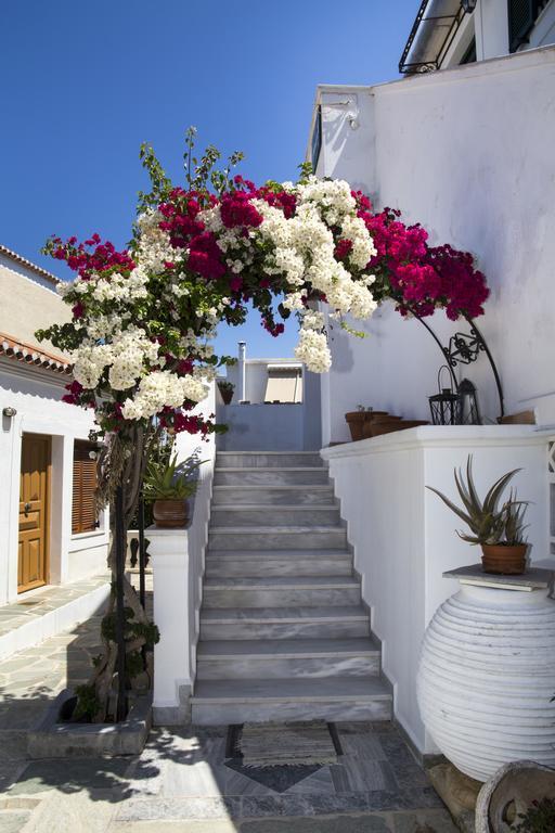 Condillia Ii * Spetses Town