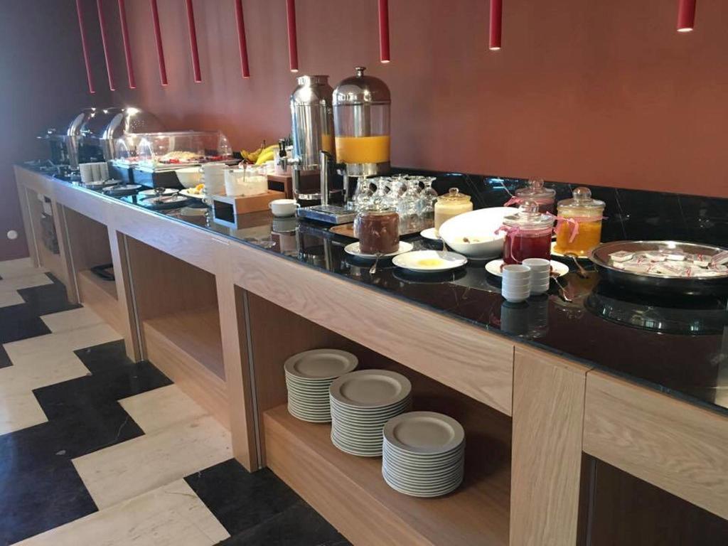 Hotel Aenos 4*