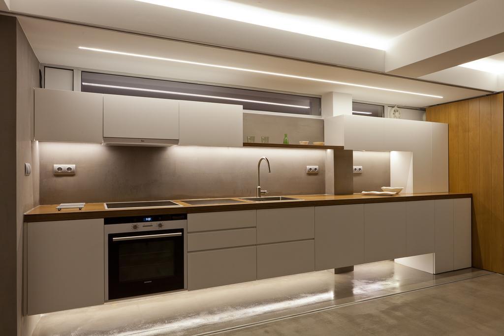 Saronida Summer With Breathtaking View Apartment