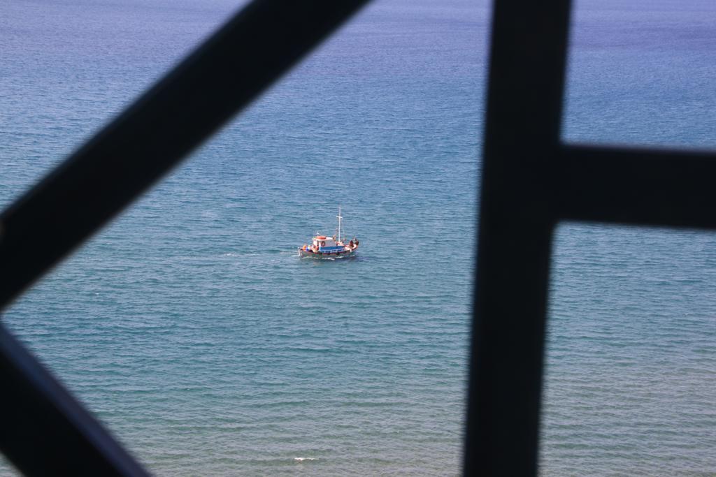 Blue Horizon *