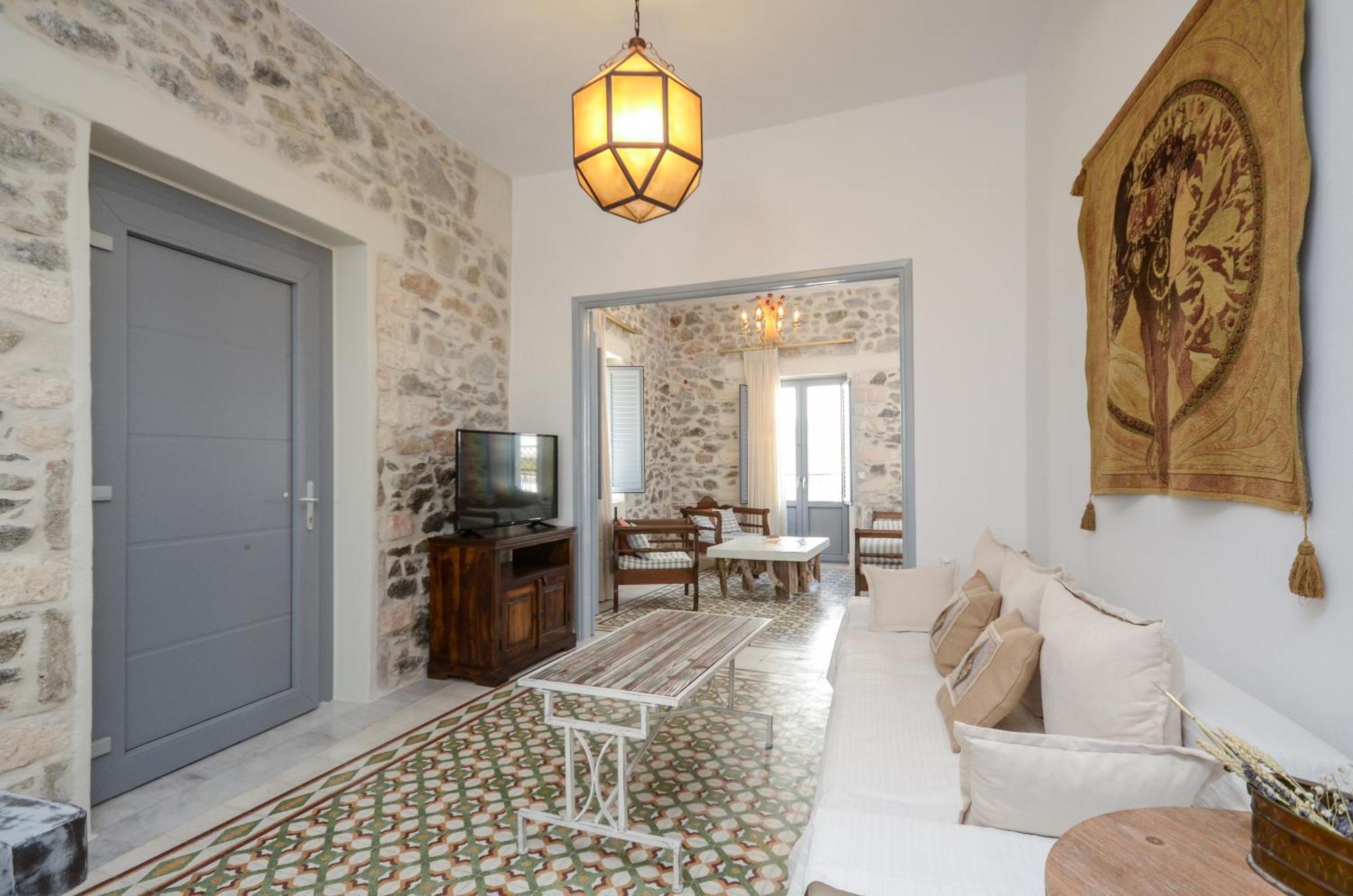 Center Houses * Naxos City