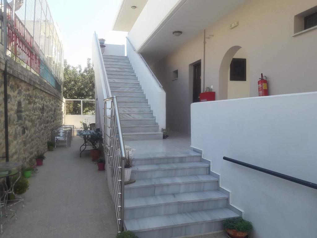 Antigoni Guest house 2*