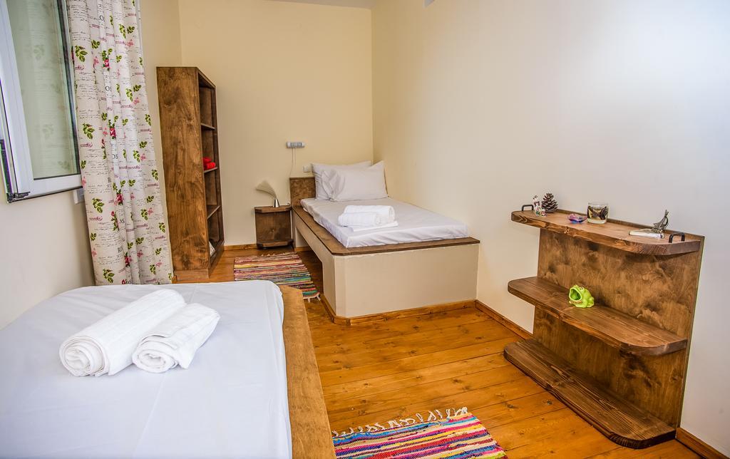 Villa Jlo Dhavgata