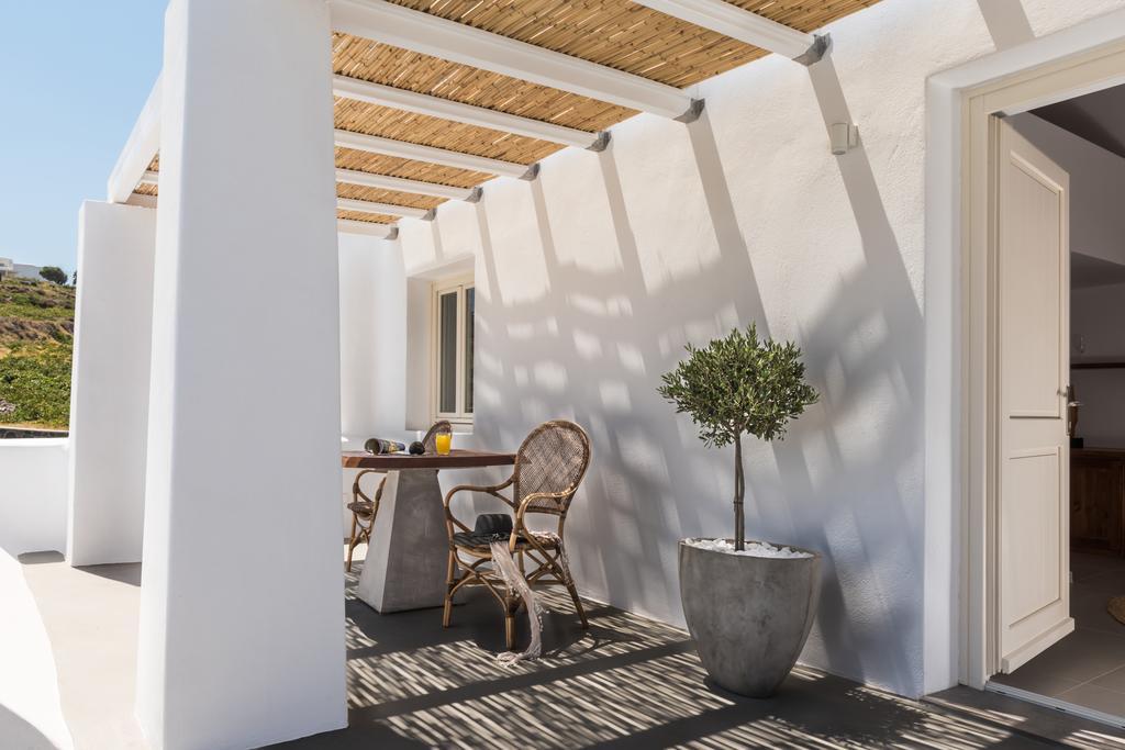 Villa White & Co Santorini Pyrgos Kallistis